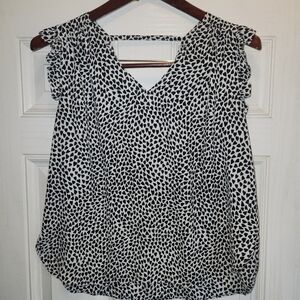 Premise White & Black Heart Top Size Large